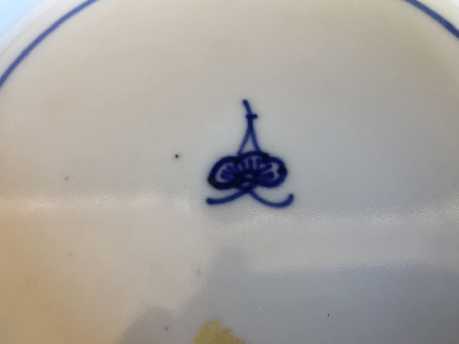 Japanese Imari Porcelain Large Bowl [Photo 15]