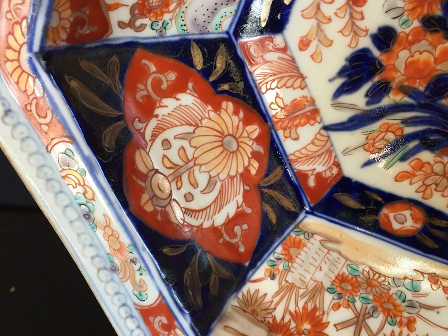 Japanese Imari Porcelain Large Bowl [Photo 10]