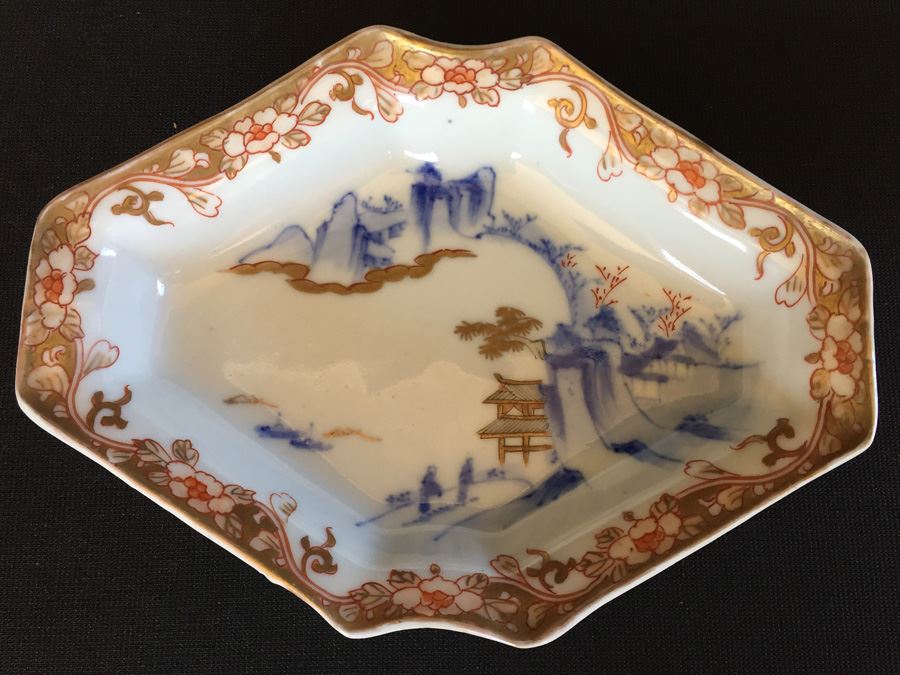 Japanese Imari Porcelain Dish [Photo 2]