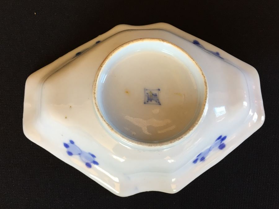 Japanese Imari Porcelain Dish [Photo 11]