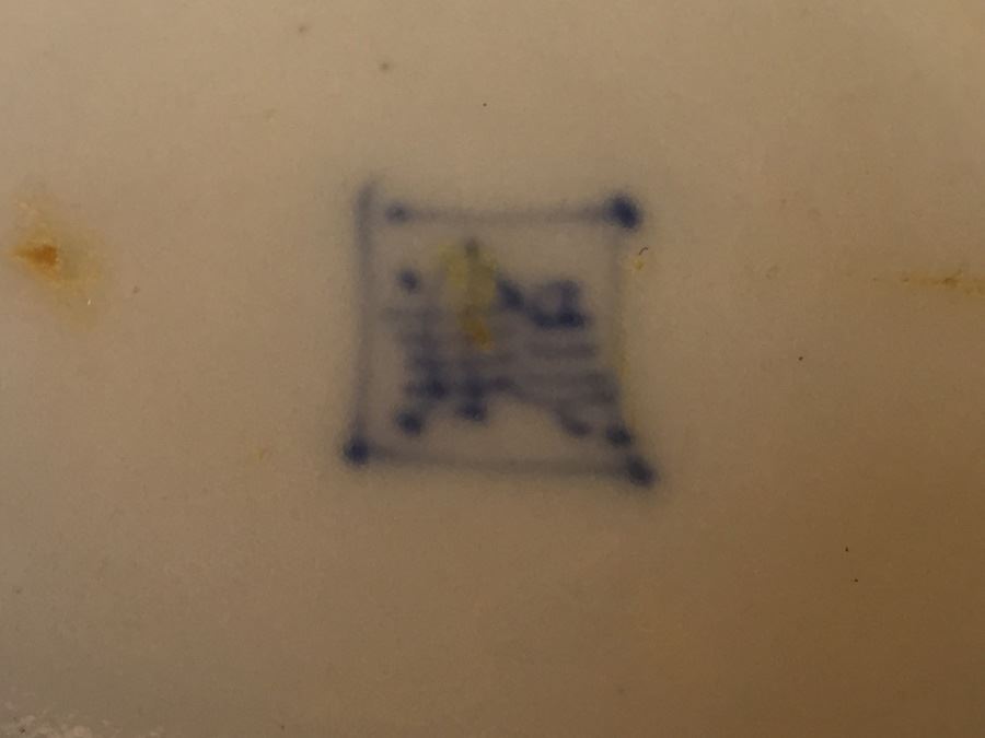 Japanese Imari Porcelain Dish [Photo 13]