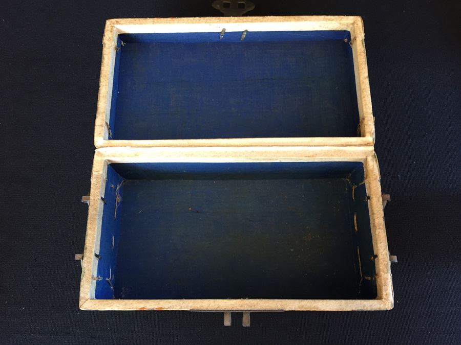 Stunning Antique Handmade Chinese Box  [Photo 19]