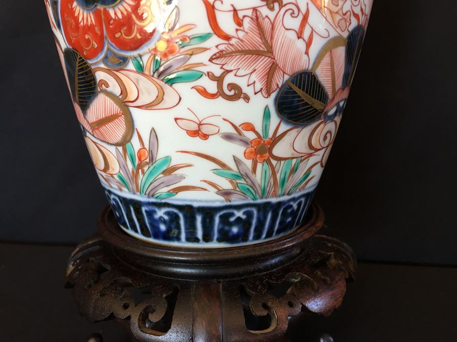 Japanese Imari Porcelain Large Vase [Photo 11]