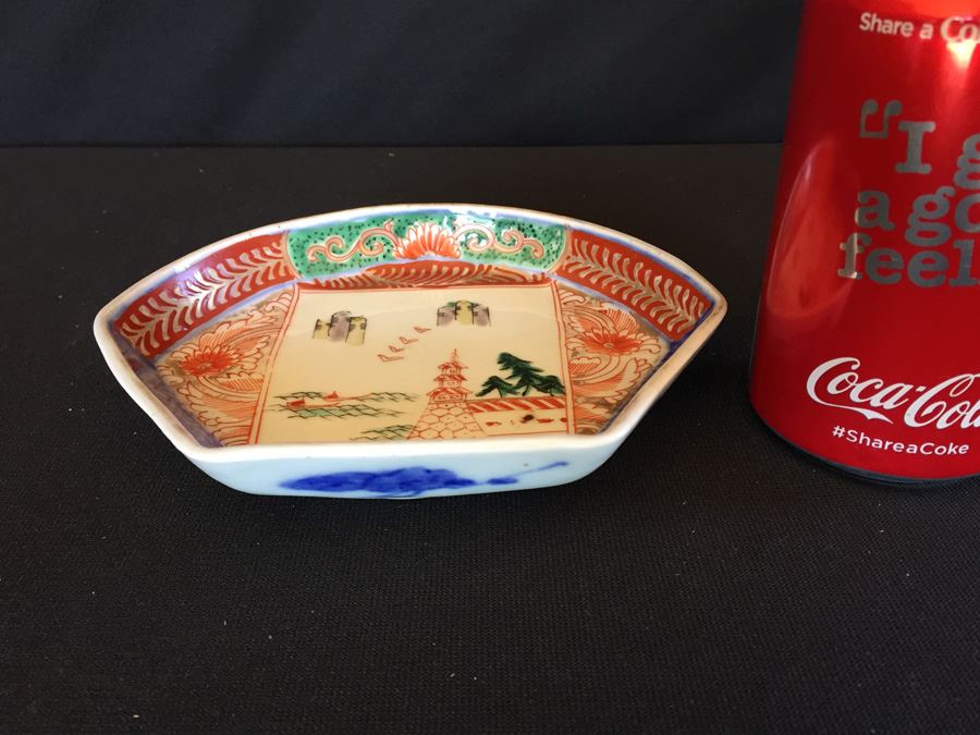 Japanese Imari Porcelain Dish [Photo 4]