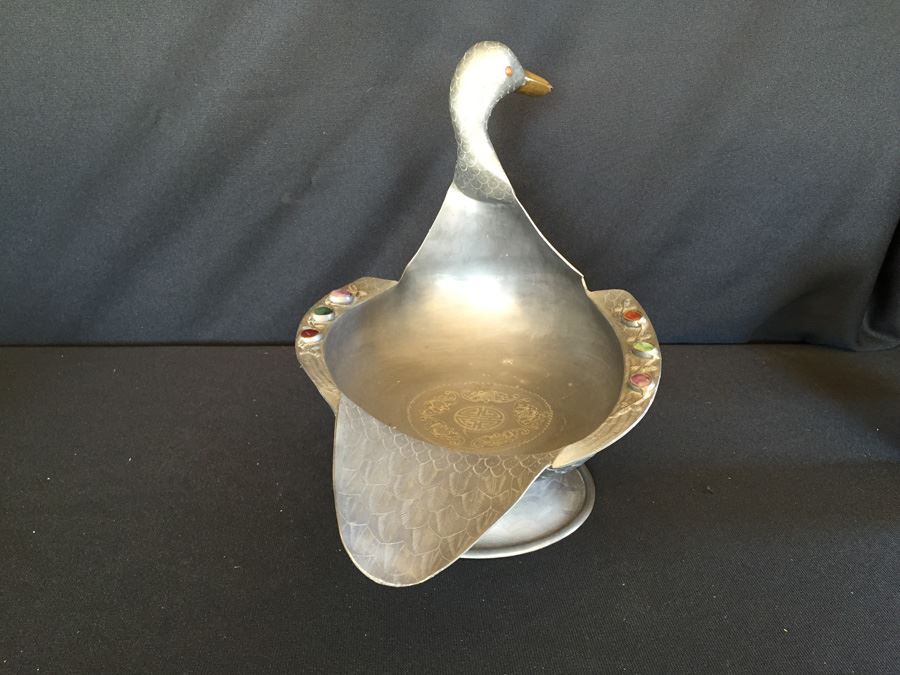 Exquisite Chinese Pewter Duck With Beautiful Gemstone Detail [Photo 2]
