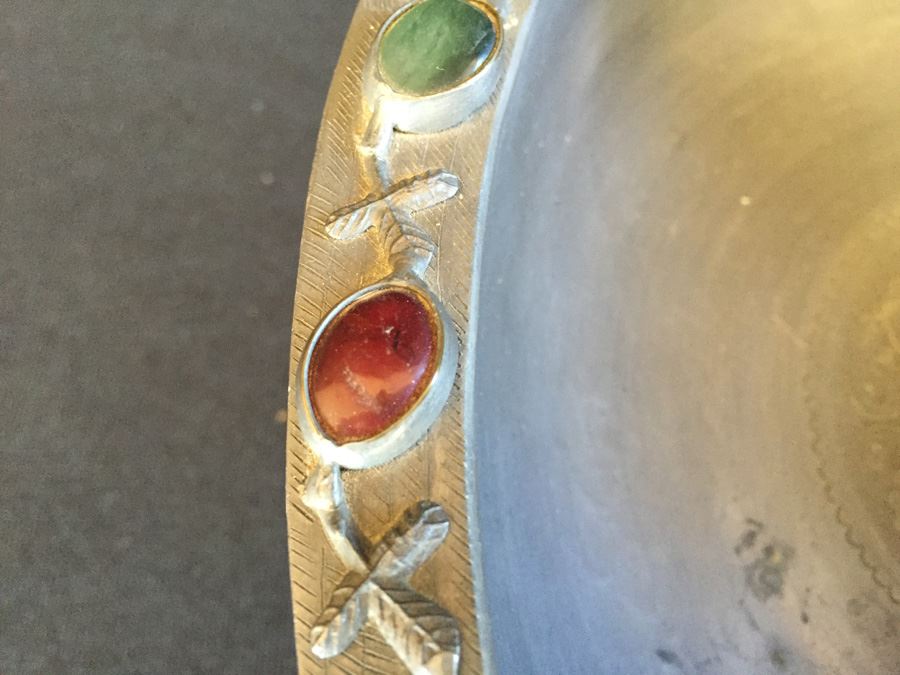 Exquisite Chinese Pewter Duck With Beautiful Gemstone Detail [Photo 17]