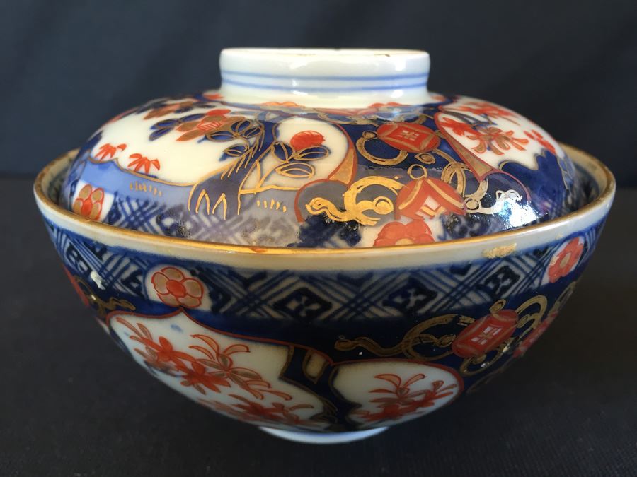 Japanese Imari Porcelain Rice Bowl with Lid [Photo 1]
