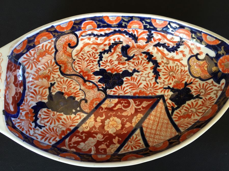Japanese Imari Porcelain Large Serving Dish [Photo 2]