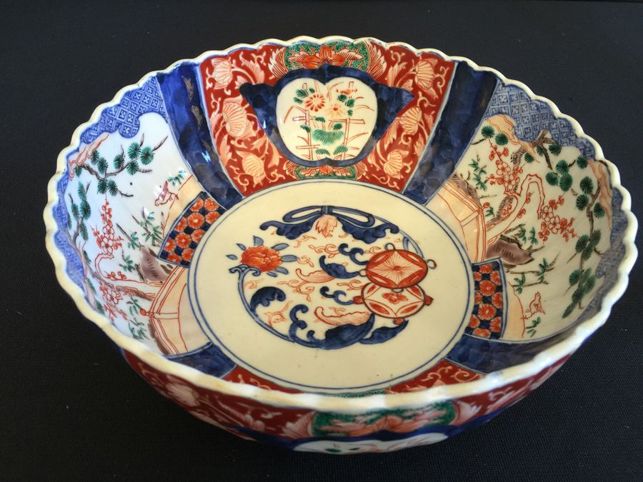 Japanese Imari Porcelain Large Bowl