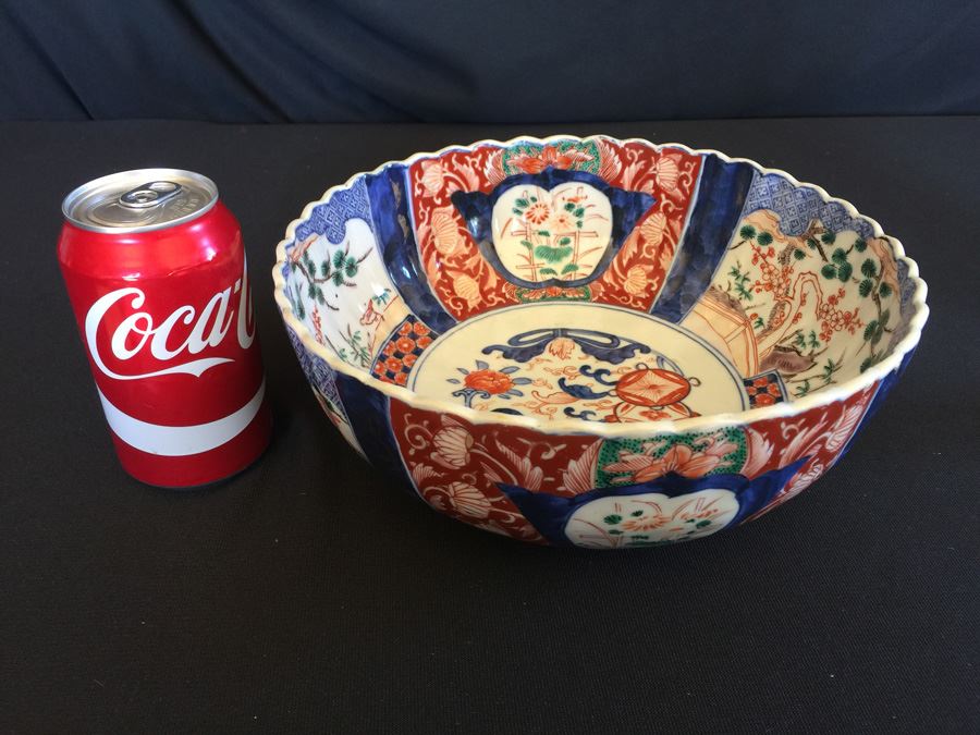 Japanese Imari Porcelain Large Bowl [Photo 4]