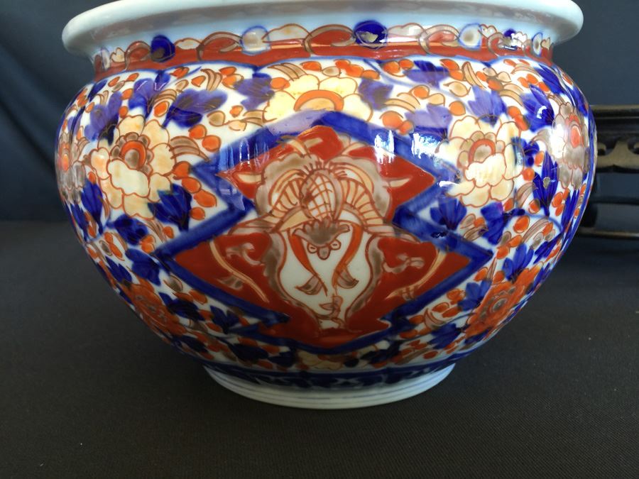 Japanese Imari Porcelain Large Vase [Photo 2]