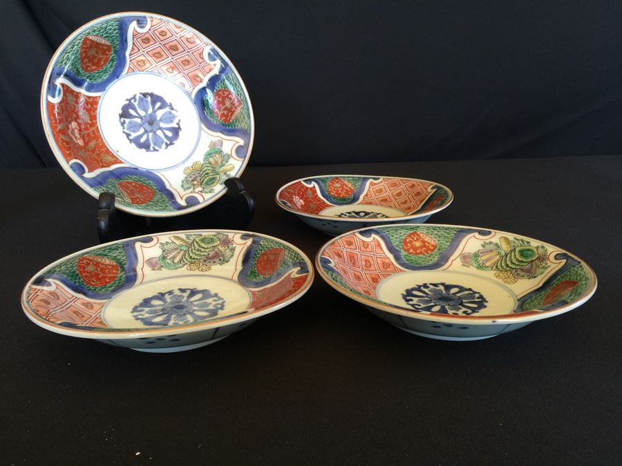 Japanese Imari Porcelain Set Of Dishes [Photo 4]