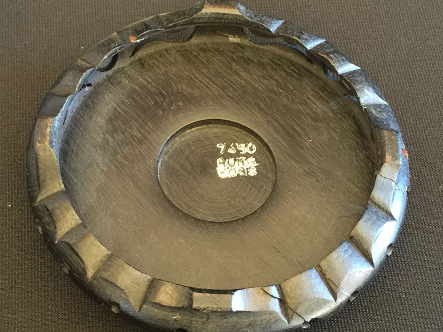 Japanese Imari Porcelain Jar With Metal Lid [Photo 13]