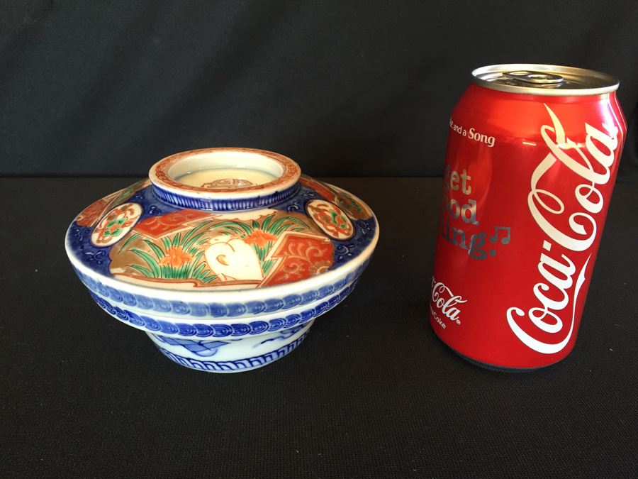 Japanese Imari Porcelain Rice Bowl with Lid [Photo 1]