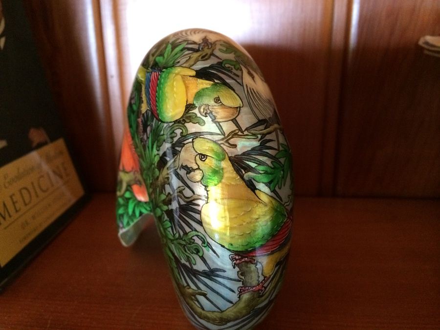 Hand Painted Nautilus Shell [Photo 2]
