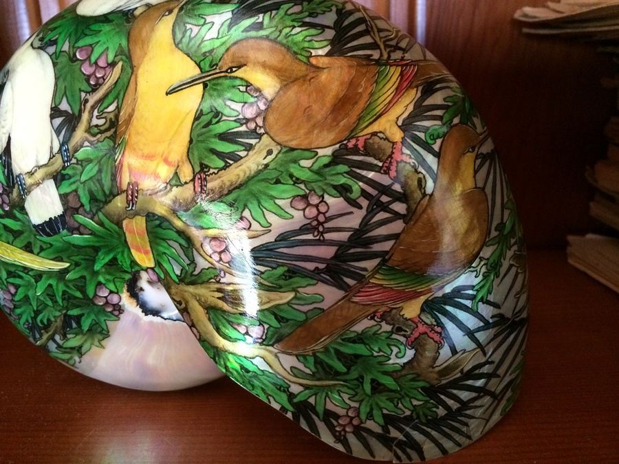 Hand Painted Nautilus Shell [Photo 5]