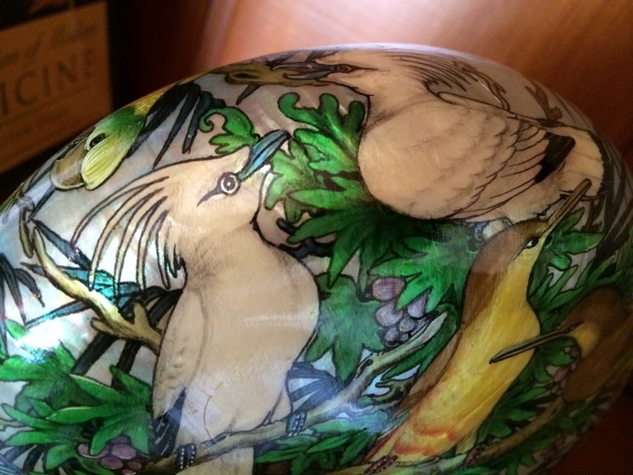 Hand Painted Nautilus Shell [Photo 4]