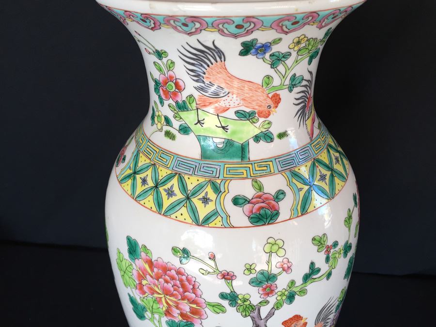Japanese Imari Porcelain Large Vase [Photo 2]