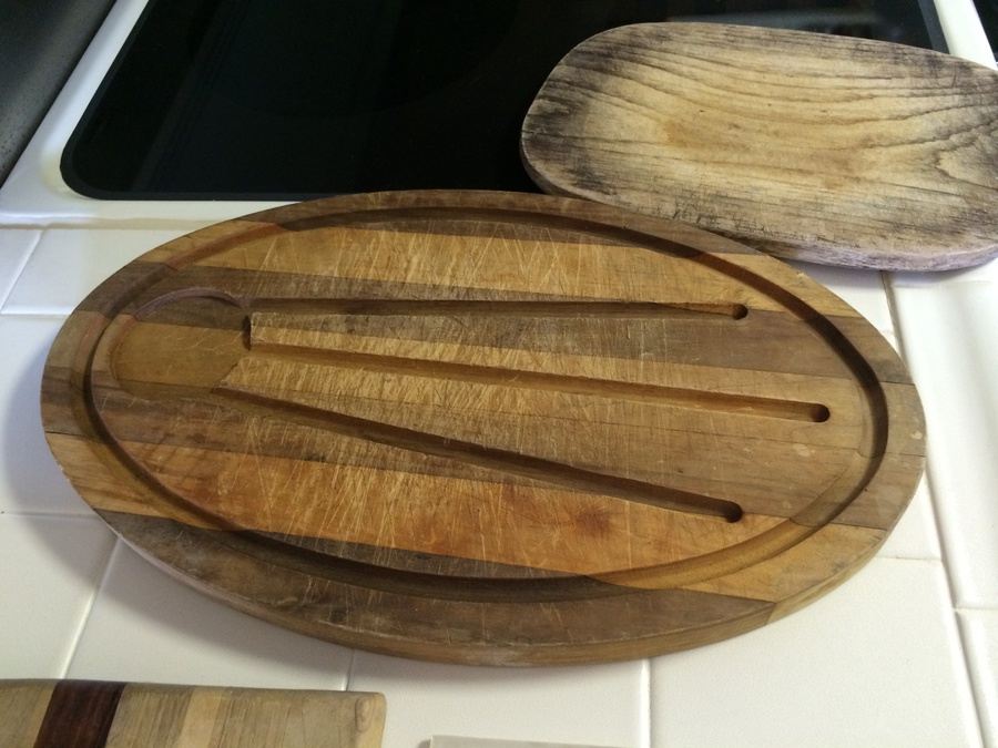 Cutting Board Lot [Photo 1]