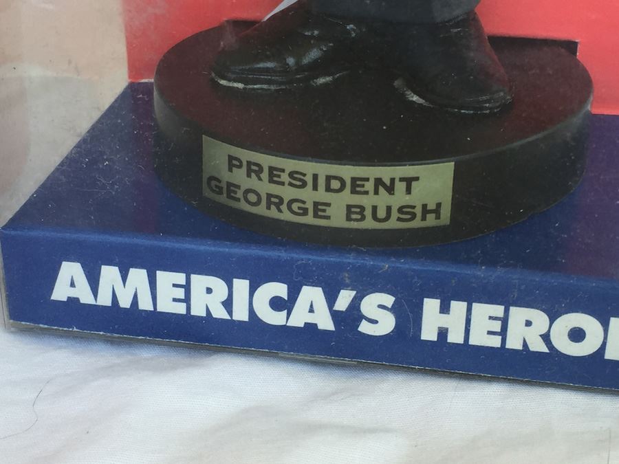 America's Heroes President George Bush And Gen. Colin Powell Action Figure Dolls New In Box Limited Edition [Photo 7]