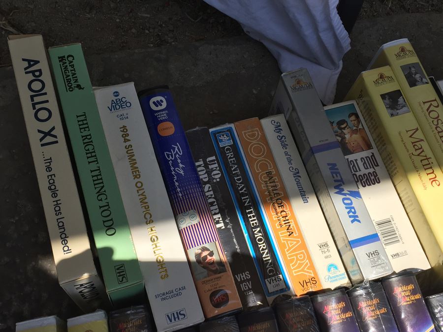 Massive Collection Of Vintage Sealed VHS Movies Video Tapes Classic Movies Most Are Sealed [Photo 10]