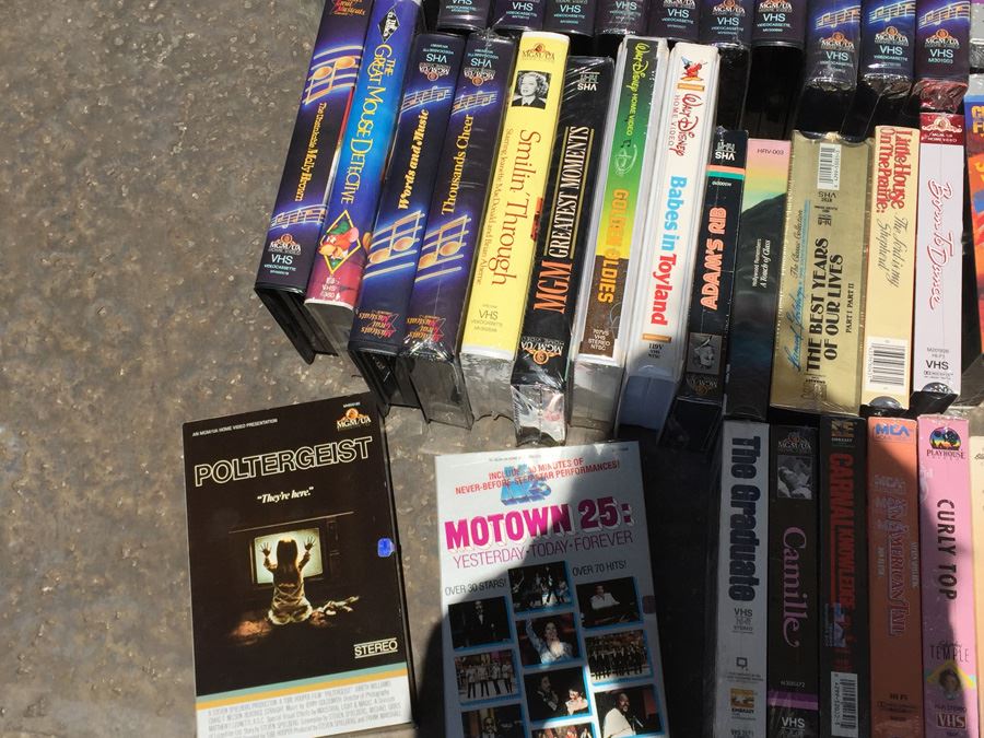 Massive Collection Of Vintage Sealed VHS Movies Video Tapes Classic Movies Most Are Sealed [Photo 28]