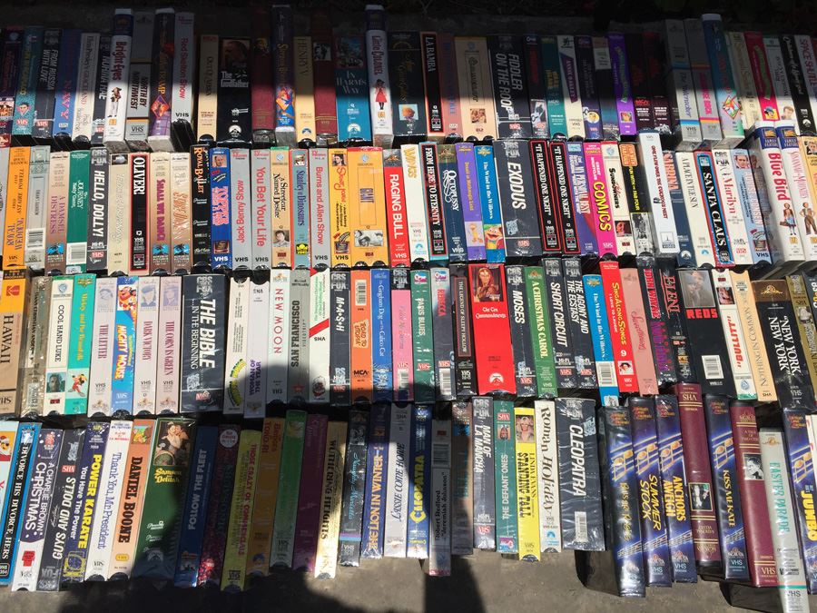 Massive Collection Of Vintage Sealed VHS Movies Video Tapes Classic Movies Most Are Sealed [Photo 8]