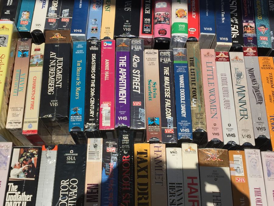Massive Collection Of Vintage Sealed VHS Movies Video Tapes Classic Movies Most Are Sealed [Photo 24]