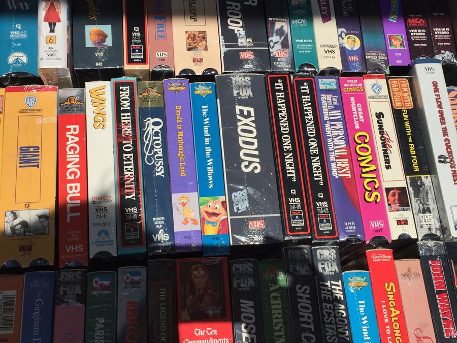 Massive Collection Of Vintage Sealed VHS Movies Video Tapes Classic Movies Most Are Sealed [Photo 21]