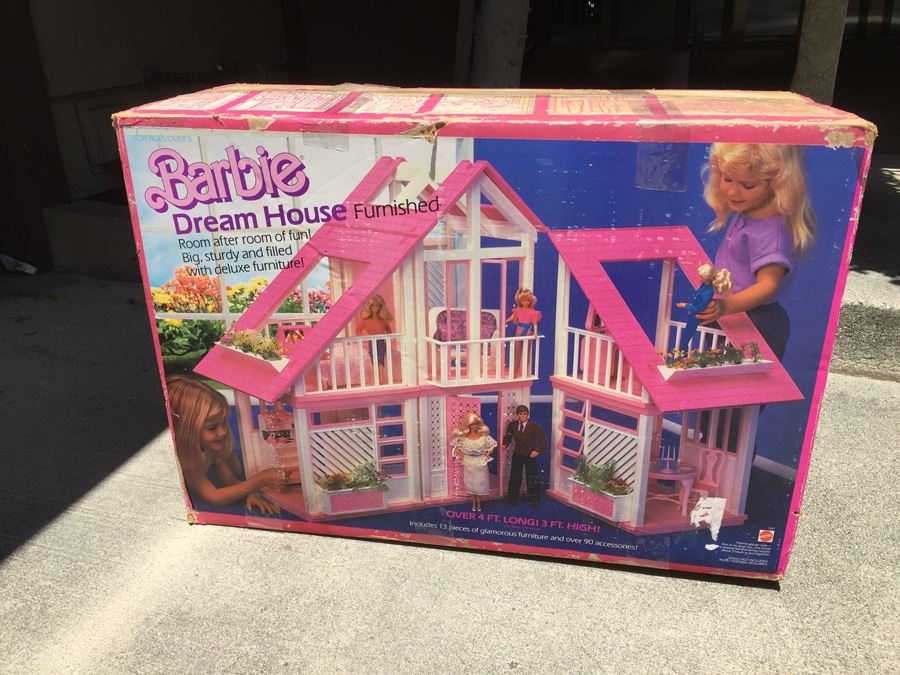 Barbie Dream House Furnished Mattel In Box 1985