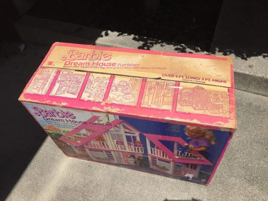 Barbie Dream House Furnished Mattel In Box 1985