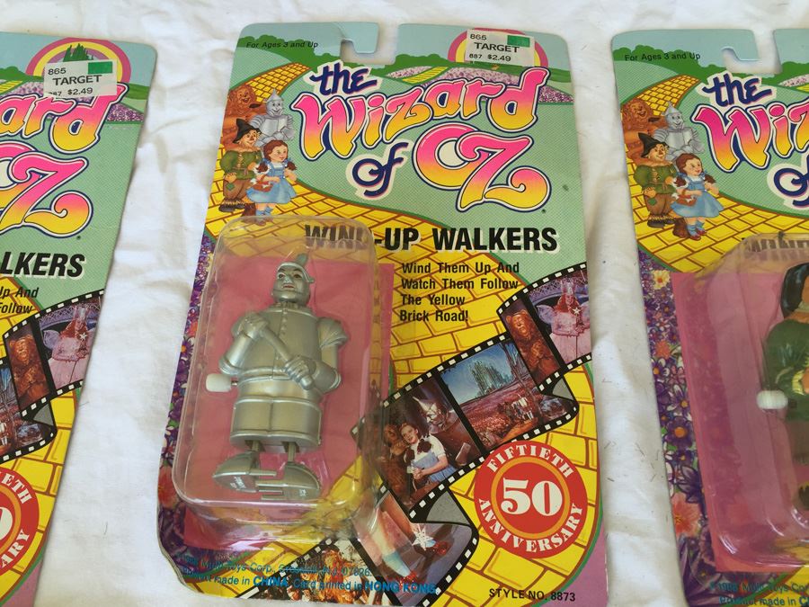 The Wizard Of Oz Wind-Up Walker Multi Toys Corp New On Card 1988 [Photo 3]