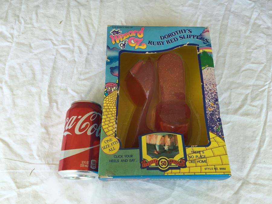 The Wizard Of Oz Dorothy's Ruby Red Slippers Multi Toys Corp 1988 New In Box [Photo 2]