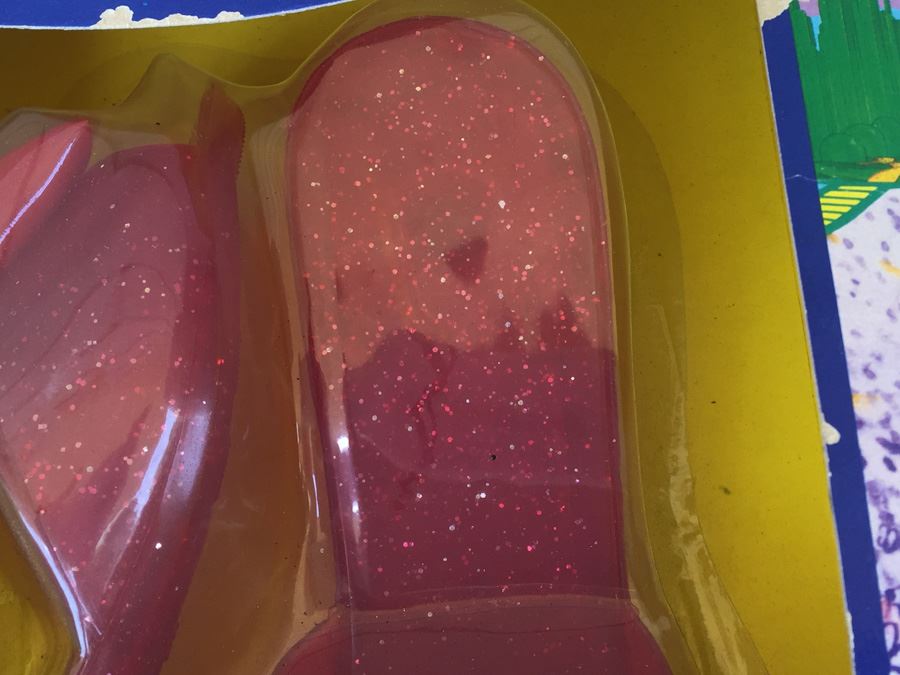 The Wizard Of Oz Dorothy's Ruby Red Slippers Multi Toys Corp 1988 New In Box [Photo 5]