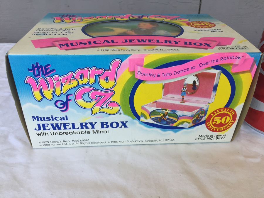 The Wizard Of Oz Musical Jewelry Box Multi Toys Corp 1988 New In Box  [Photo 2]