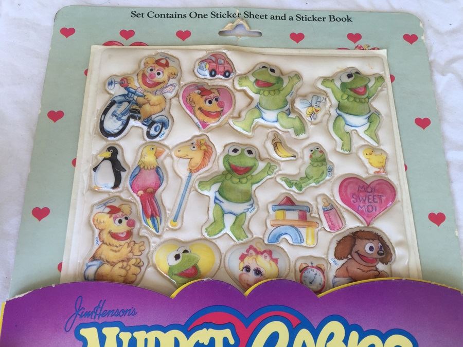 Jim Henson's Muppet Babies Sticker Book 1984 [Photo 3]