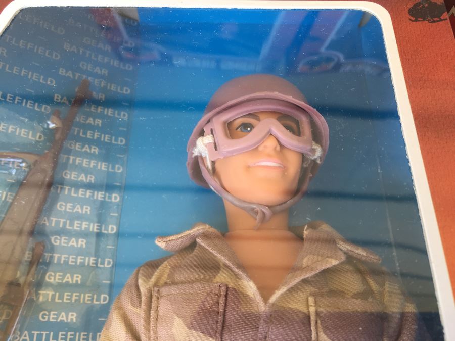 Desert Shield Realistic Action Troop Figures By Eugene 1991 New In Box [Photo 3]