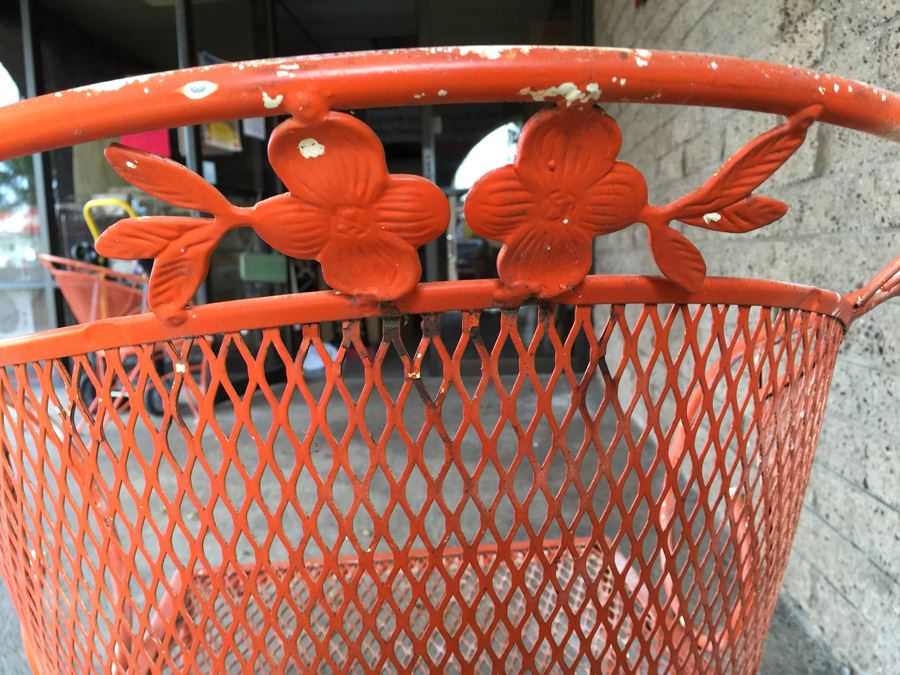 Vintage Orange Wrought Iron Outdoor Patio Chairs With Nesting Tables [Photo 15]