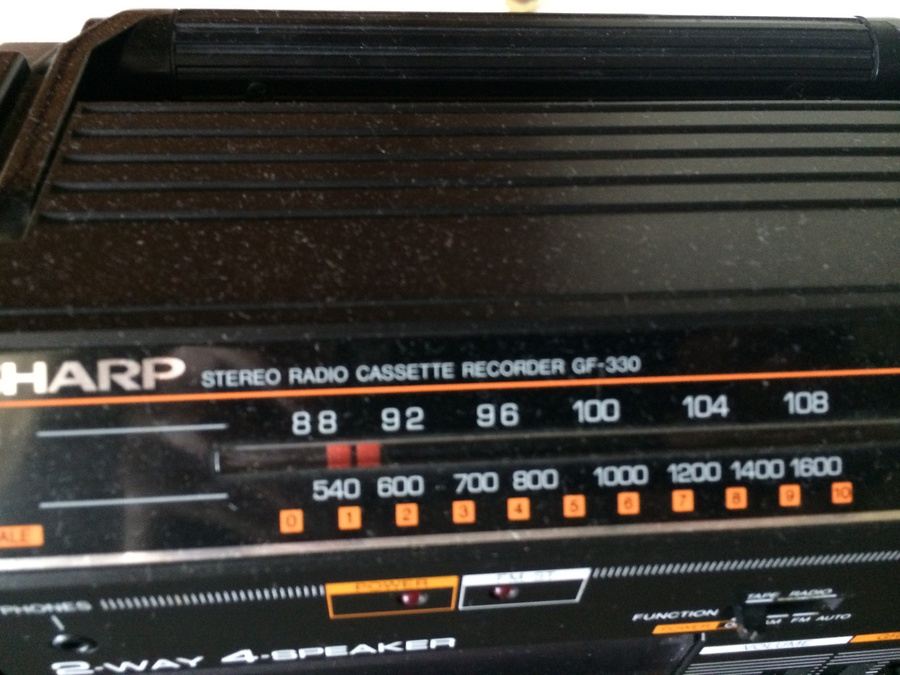 Sharp Boombox [Photo 3]