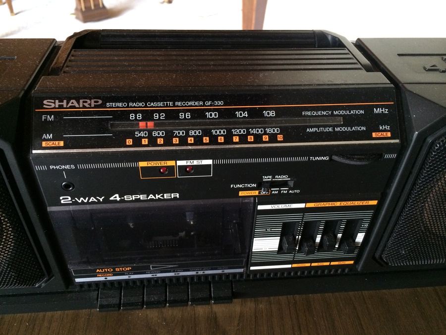 Sharp Boombox [Photo 2]