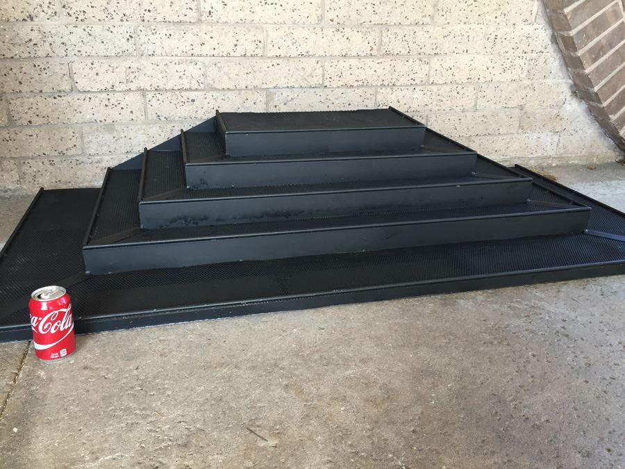 Tiered Aluminum Display Fixture Painted Black Great For Store Display Or Tiered Plant Display [Photo 4]