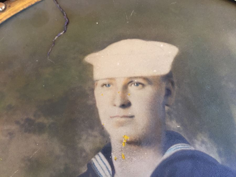 Old Metal Oval Picture Frame With Painted Eagle Emblem And Vintage Colored U.S. Navy Sailor's Portrait Photograph [Photo 4]