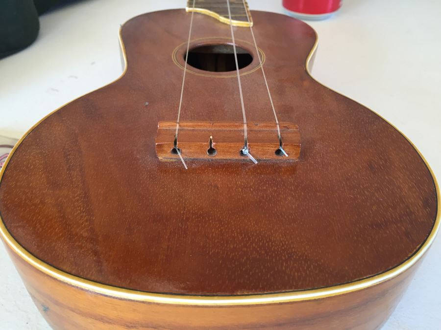 Vintage Probably 1920's Custom Columbia Ukulele With Case And Strings Custom Inlay Work [Photo 11]