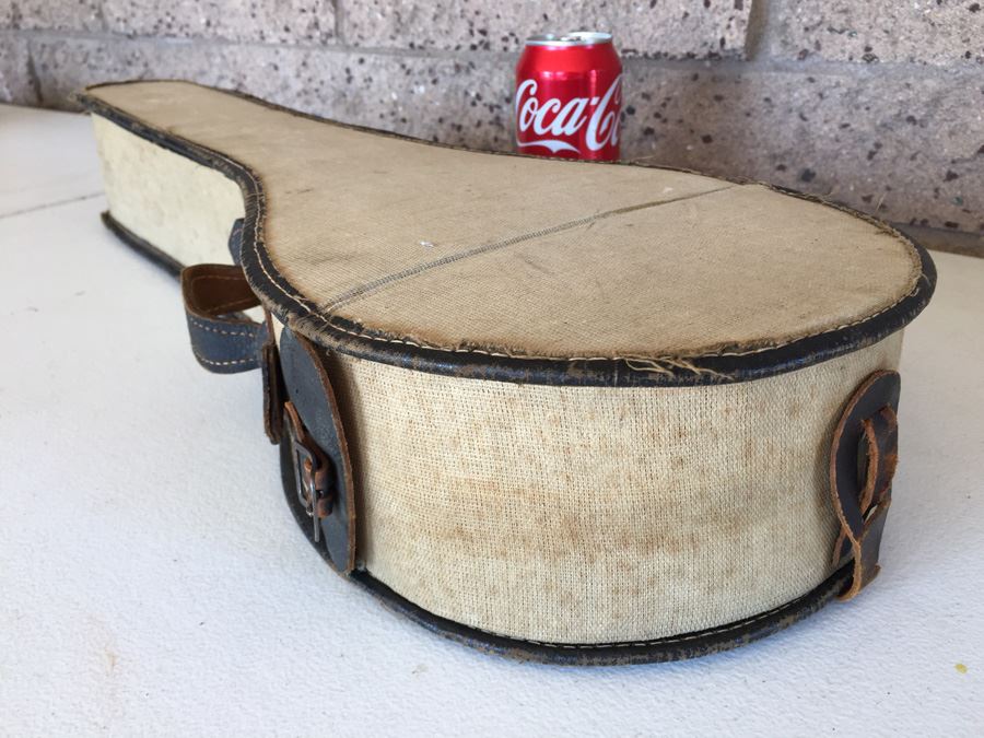 Vintage Probably 1920's Ukulele With Case And Rope Strap [Photo 6]