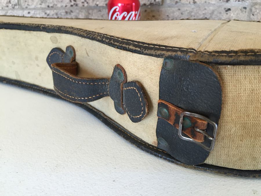 Vintage Probably 1920's Ukulele With Case And Rope Strap [Photo 5]