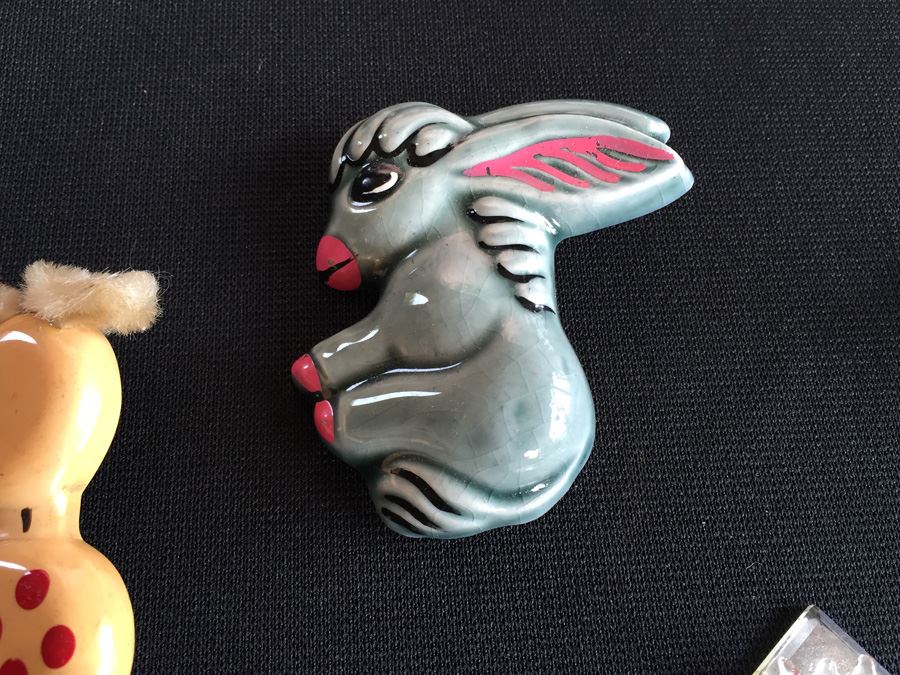 Large Lot Of Vintage Brooches Pins Animals (Bracelet Is Sterling Silver) [Photo 24]