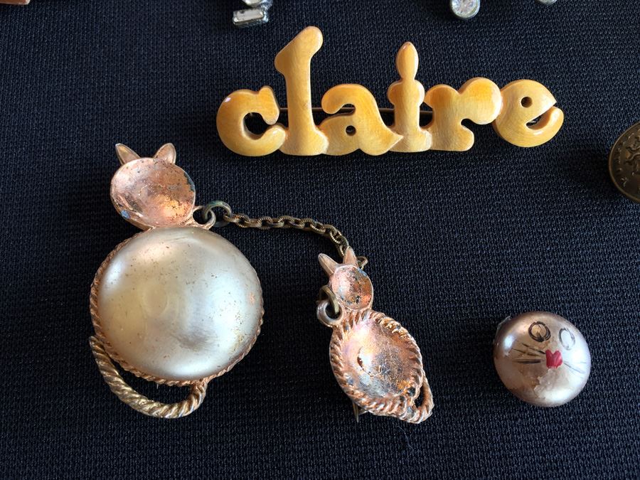 Large Lot Of Vintage Brooches Pins Animals (Bracelet Is Sterling Silver) [Photo 8]