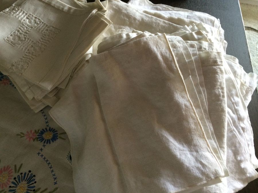 Linen Lot [Photo 6]