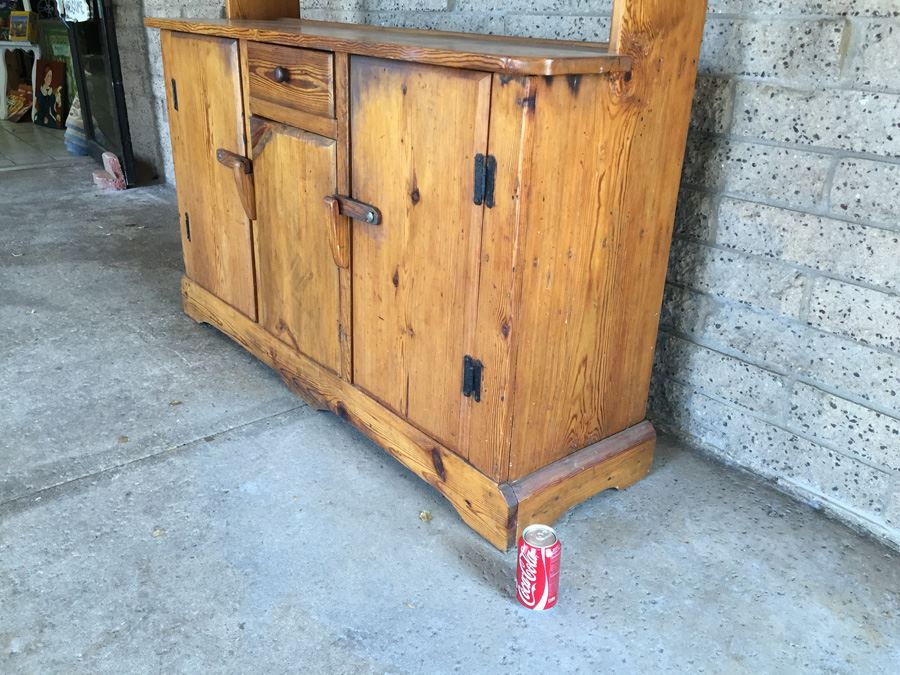 Primitive Pine Hand Made China Cabinet [Photo 5]