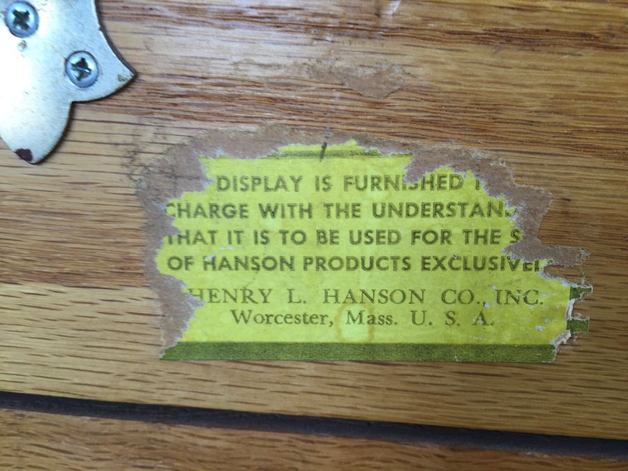 Vintage Table Top Slant-Top Display Case Marked Henry L. Hanson Co. Worcester, Mass. USA [Photo 3]